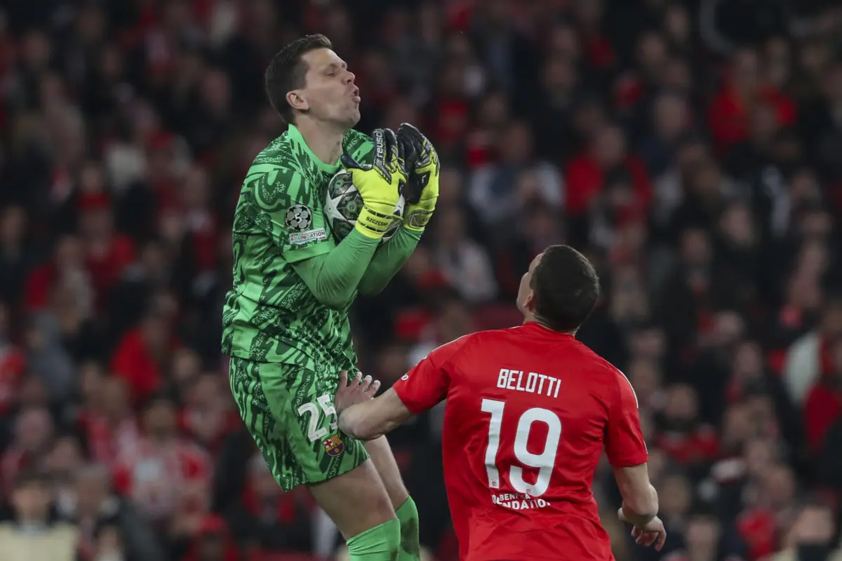 Szczesny e Belotti ( Pedro Rocha )