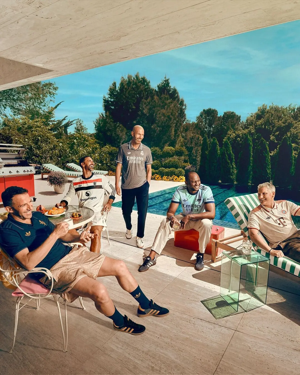 Imagem de contexto do artigo Arsenal, Juventus, United, Real e Bayern apresentam equipamento em conjunto