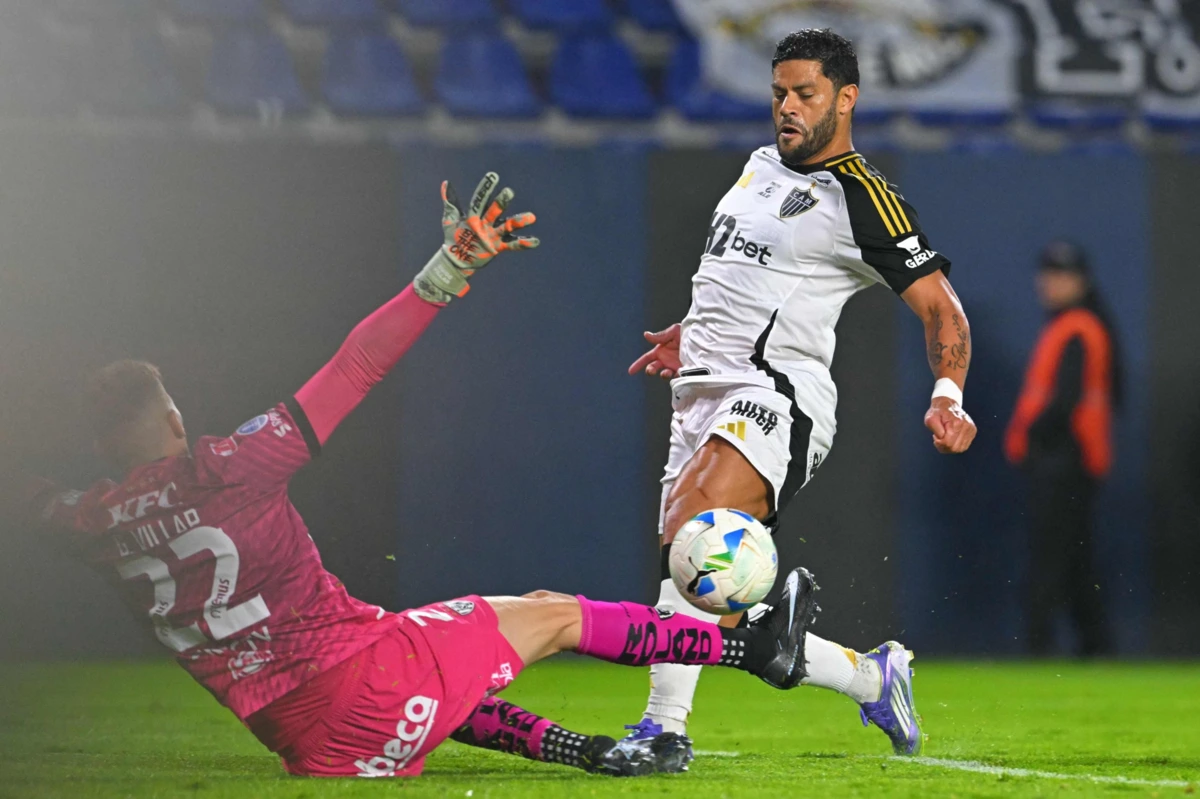 Hulk foi suplente utilizado contra o Independiente del Valle