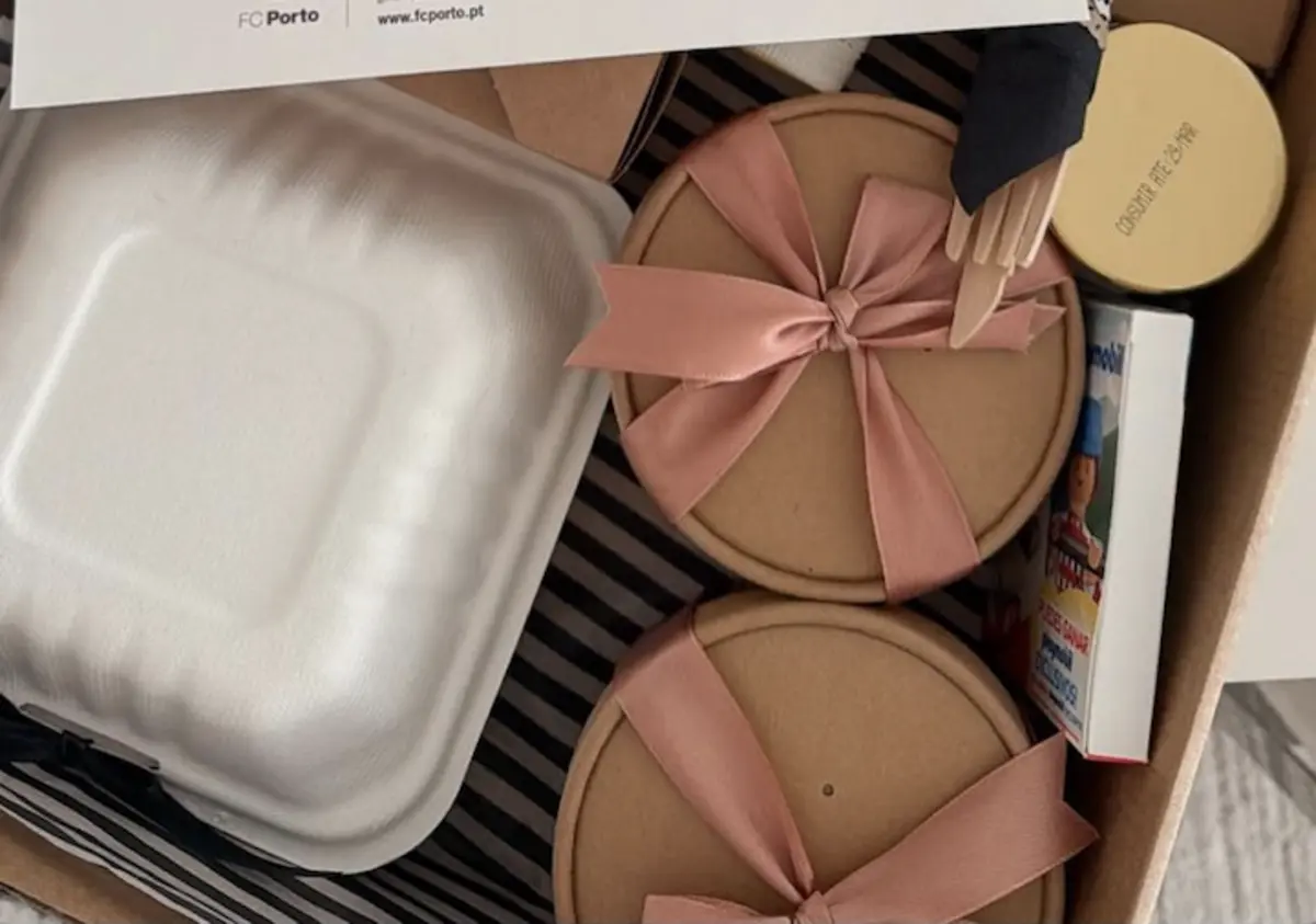 Imagem de contexto do artigo Dia da Mulher: companheiras dos jogadores foram surpreendidas pelo FC Porto