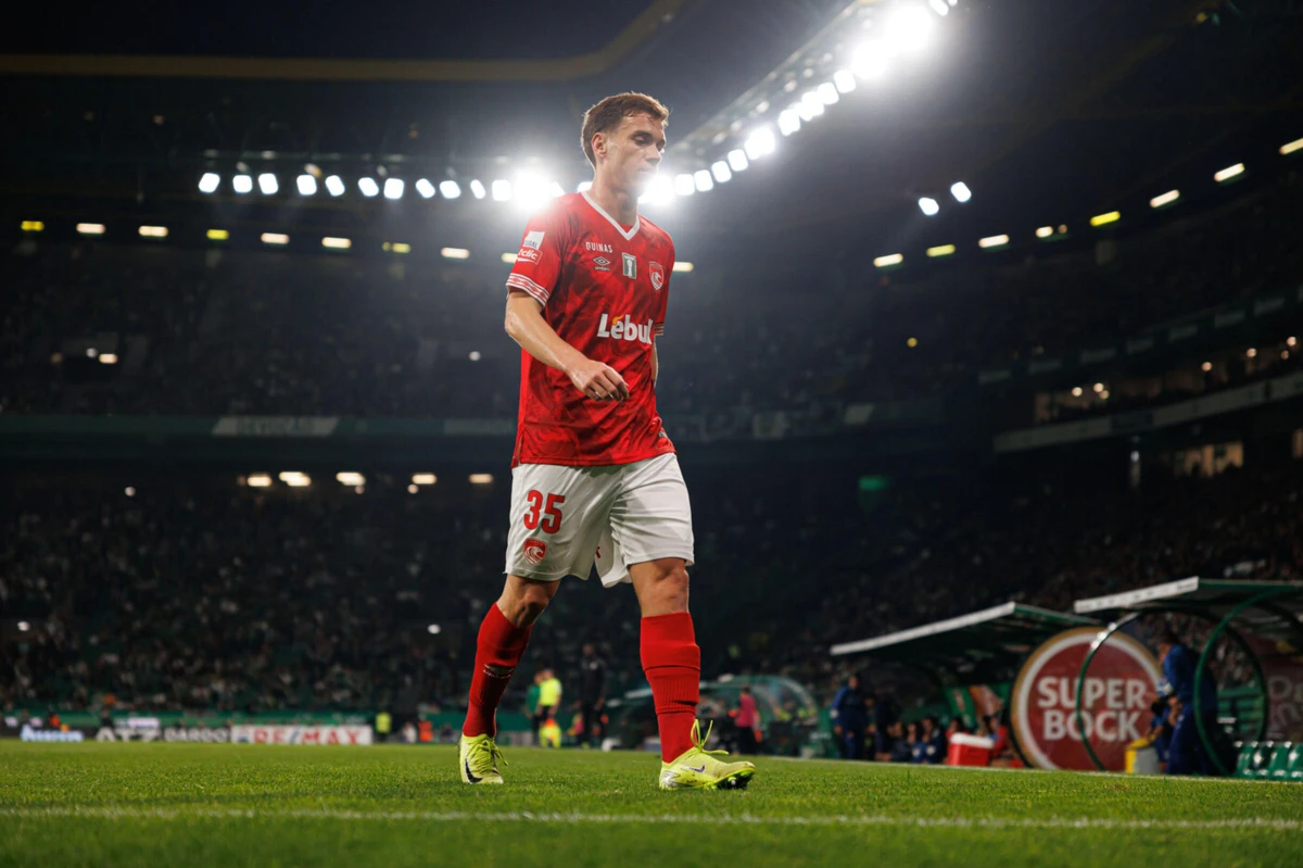 Imagem de contexto do artigo Prognóstico Santa Clara vs Larne – Liga Conferência – 14/08/2025