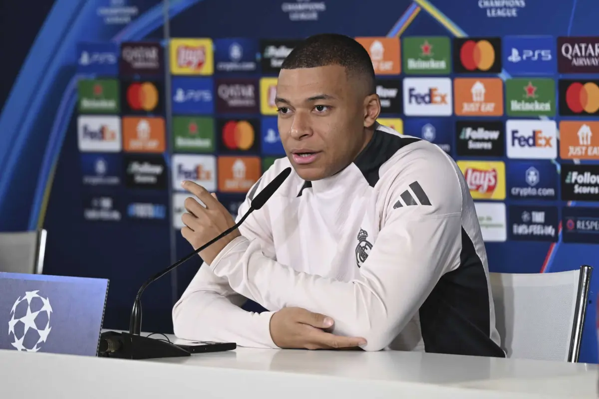 Mbappé (créditos: EPA)
