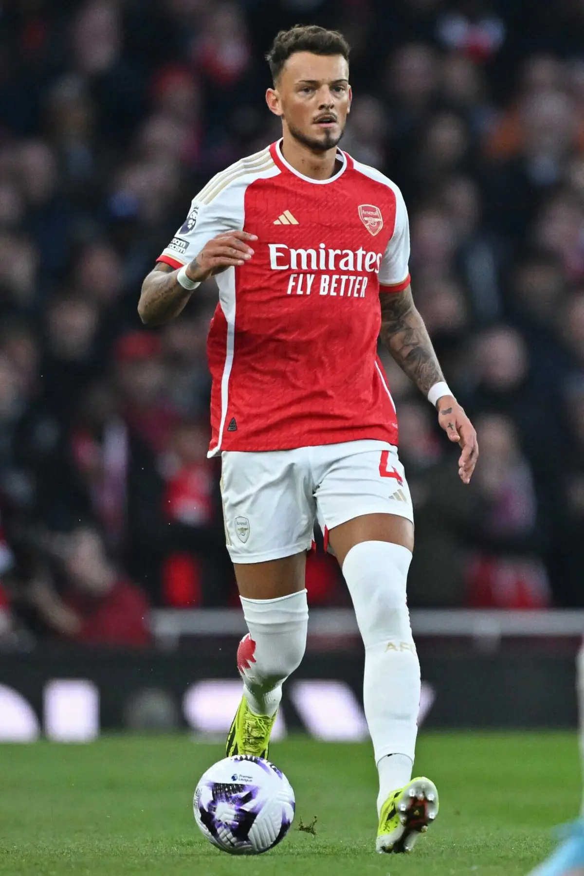 Ben White (créditos: JUSTIN TALLIS / AFP)