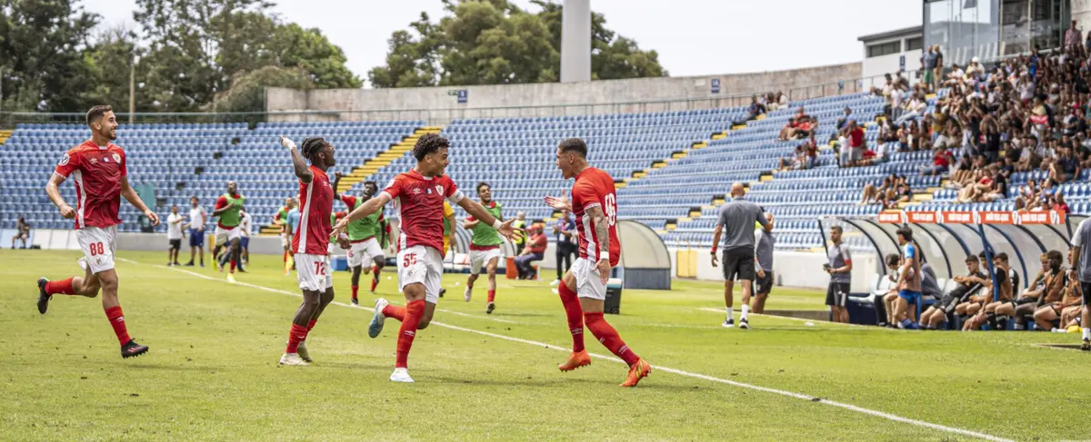 Imagem de contexto do artigo Governo dos Açores garante que sub-23 do Santa Clara vão jogar em São Miguel