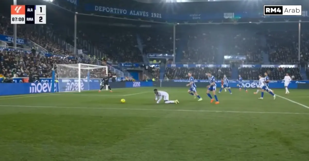 Imagem de contexto do artigo Vinícius Júnior reclama penálti "claríssimo": "Não apitou porque sou eu"