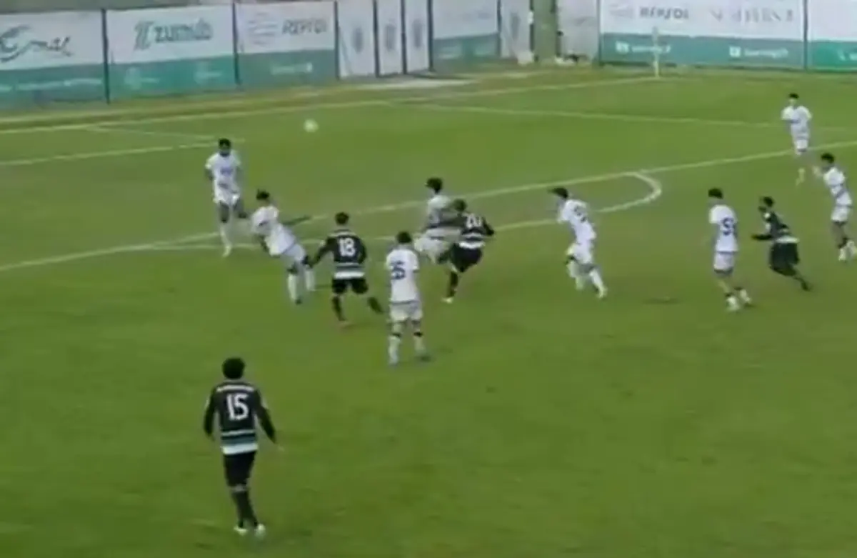 Imagem de contexto do artigo Sporting empatou com o Torreense na Liga Revelação com este golaço aos 90+2'