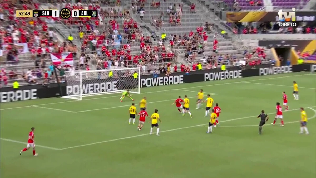 Imagem de contexto do artigo Benfica-Auckland City: Pavlidis aumenta vantagem após driblar um adversário