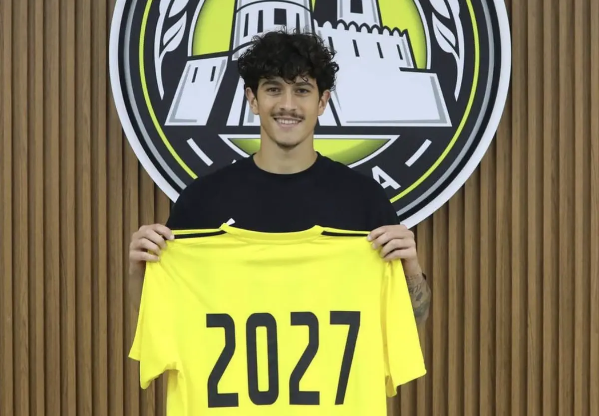 Imagem de contexto do artigo Nemanja Jovic deixa Estoril e ruma aos Emirados Árabes Unidos