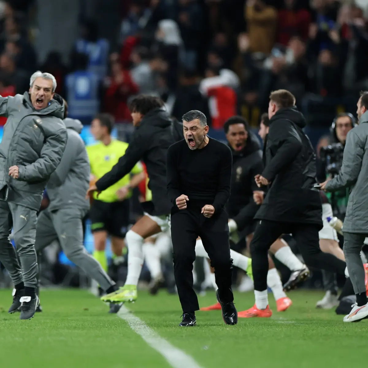 Imagem de contexto do artigo Inter-Milan: Rafael Leão assiste Abraham para a reviravolta. Veja o golo