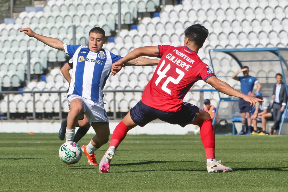 Vasco Sousa, à esquerda (Créditos: José Carmo/Global Imagens)