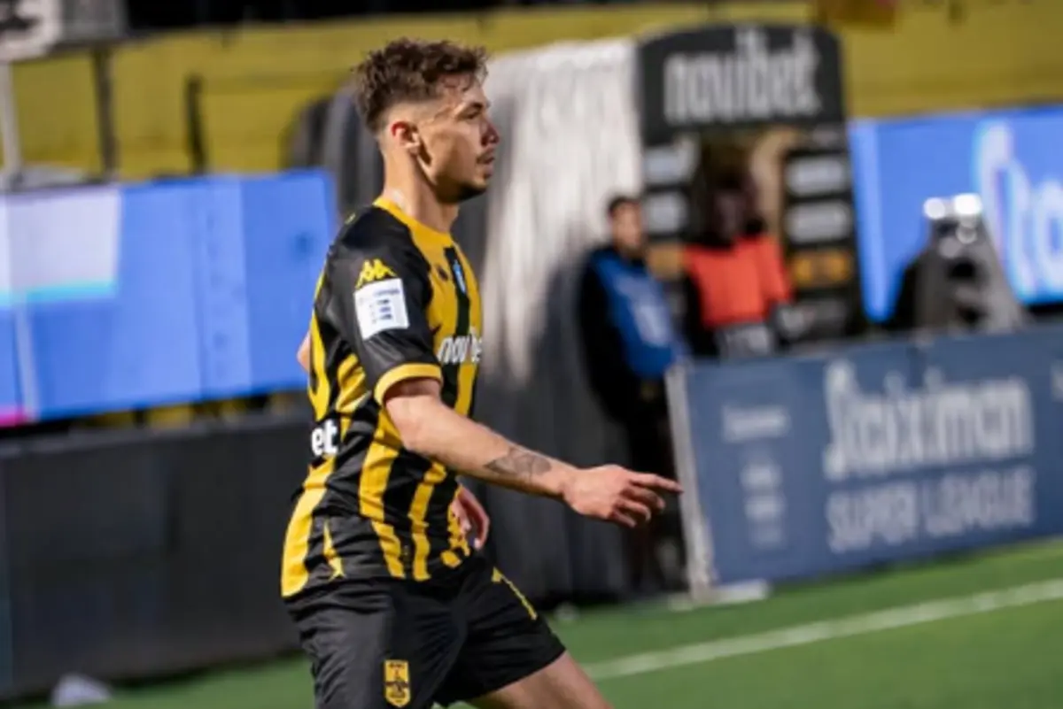 Dario Spikic jogou na Grécia por empréstimo (Reprodução: Instagram do jogador)