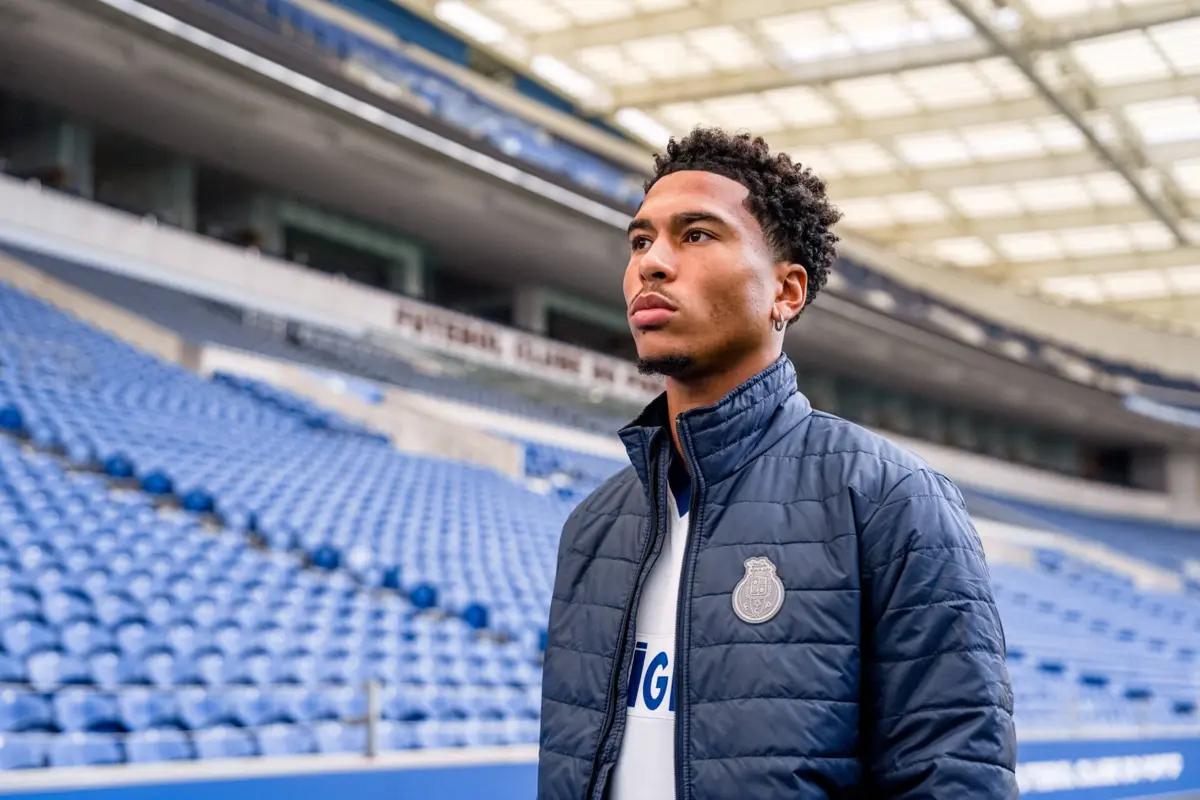 Namaso renova pelo FC Porto (créditos: FC Porto)