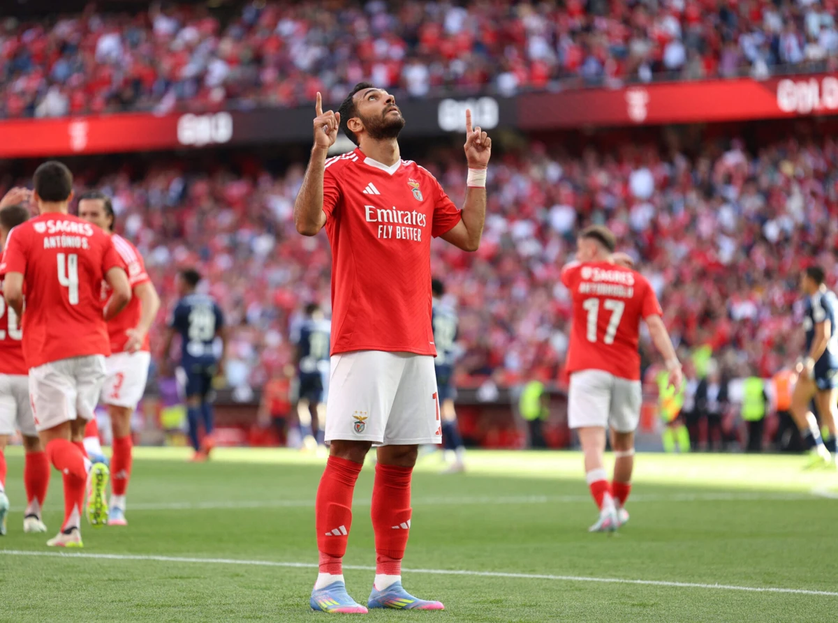 Pavlidis, goleador do Benfica em 2024/25 (Créditos: AFP)