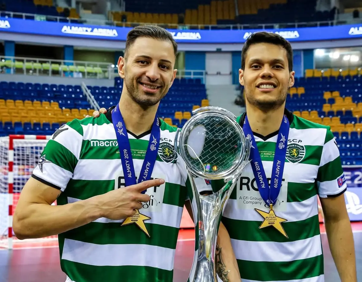 Imagem de contexto do artigo Cardinal chora a morte de Alex Felipe: "Ainda ontem falámos..."