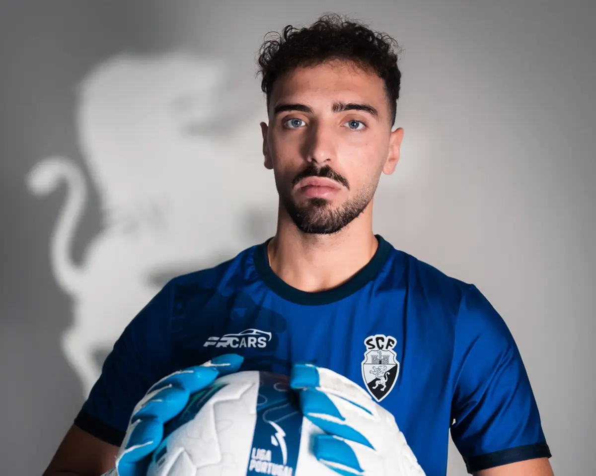 Imagem de contexto do artigo Guarda-redes ex-Gil Vicente assina pelo Farense