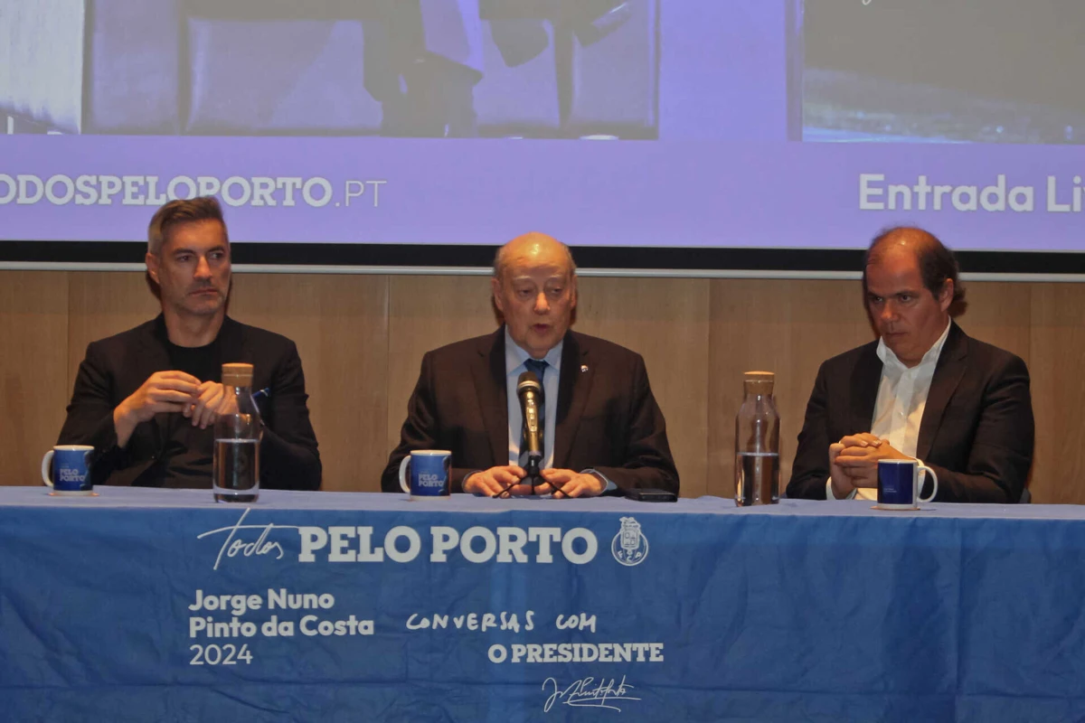 Vitor Baía, Pinto da Costa e João Koehler (José Carmo / Global Imagens)
