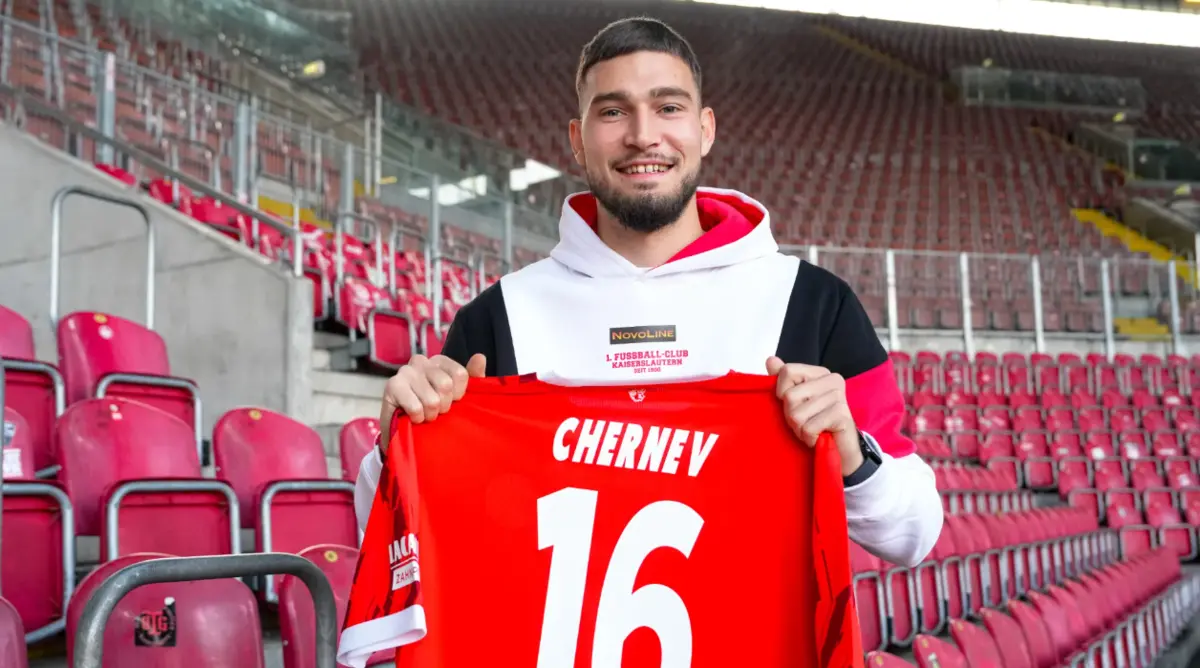 Imagem de contexto do artigo Estrela da Amadora anuncia mais uma saída: agora Atanas Chernev