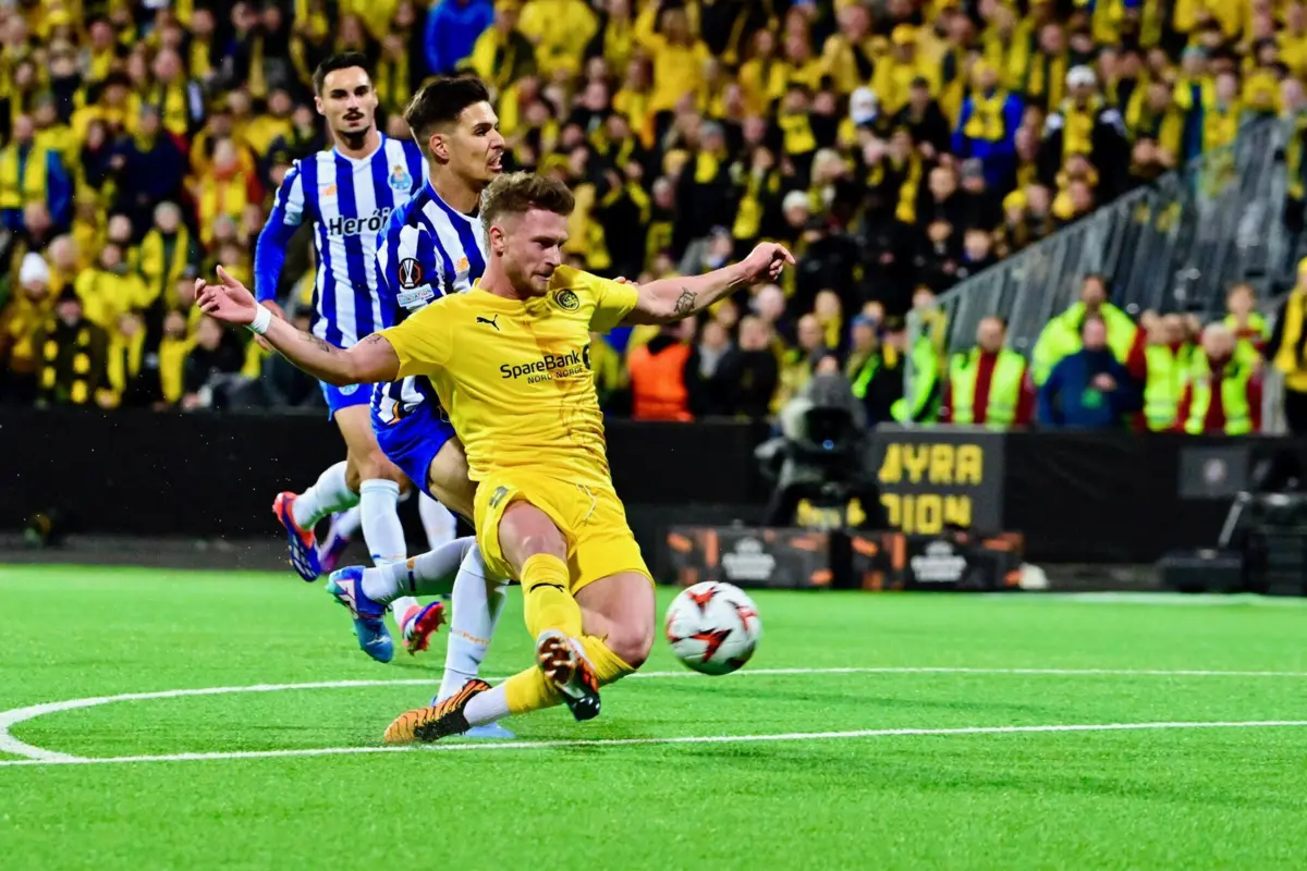 Imagem de contexto do artigo Favoritos da liga Europa com início tremido