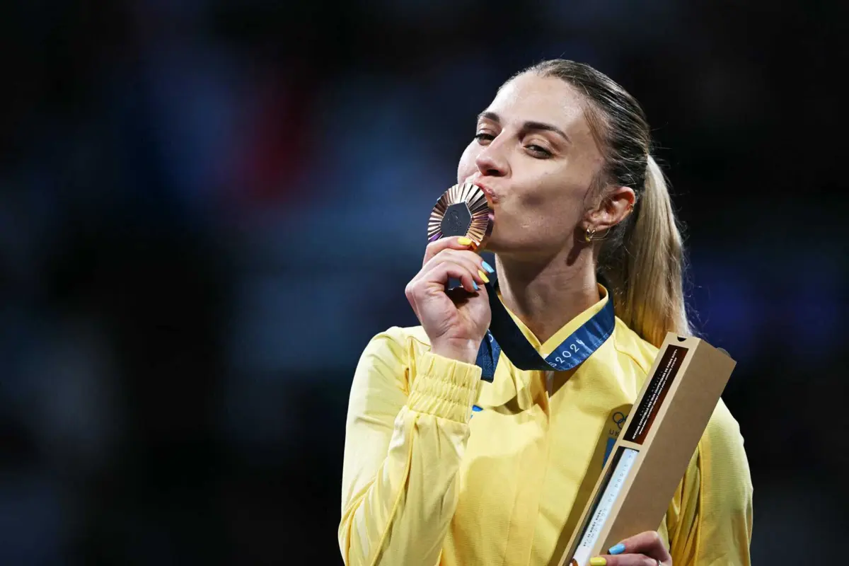 Olga Kharlan (créditos: AFP)