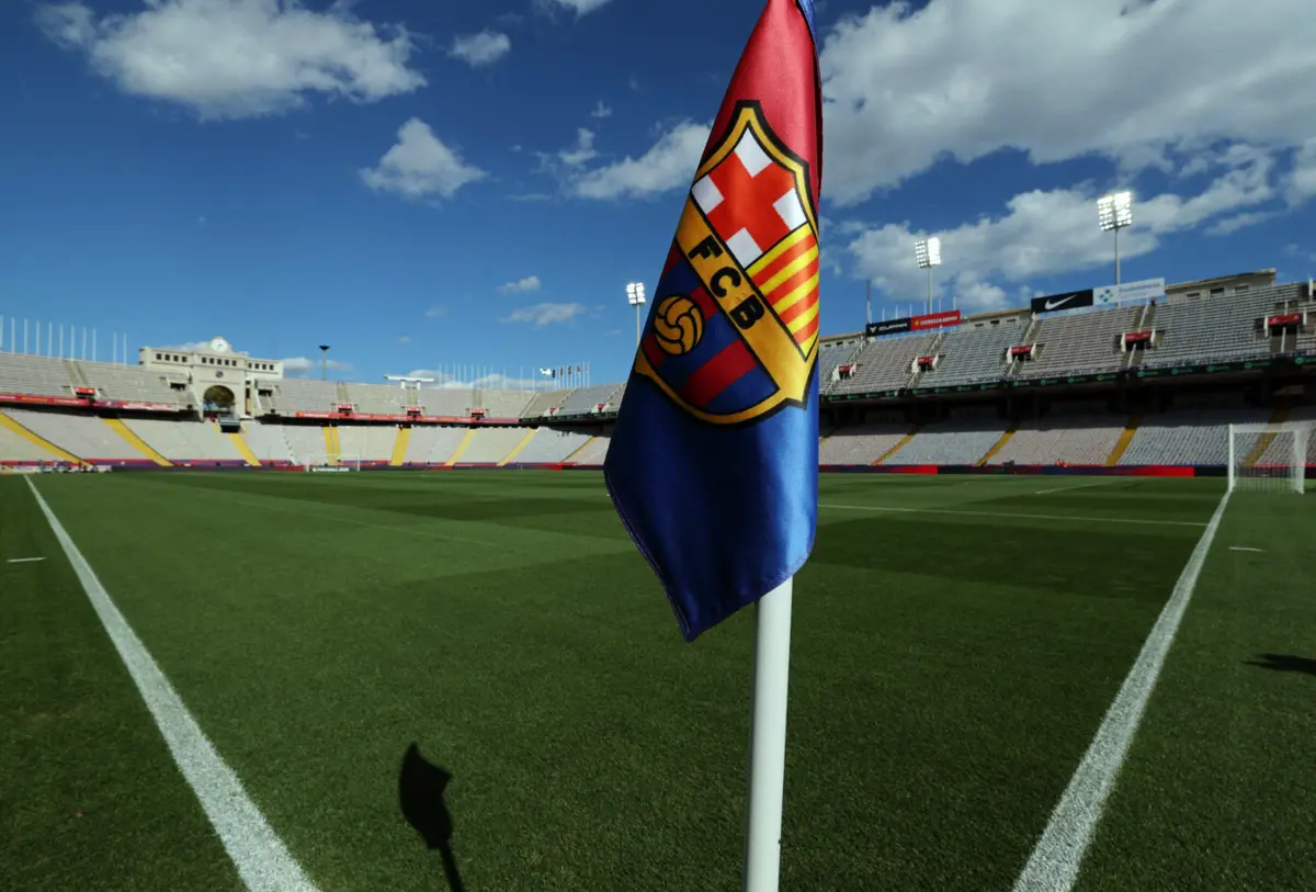 O Estadi Olimpic Lluís Companys, na Catalunha, vai acolher o desafio entre culés e merengues