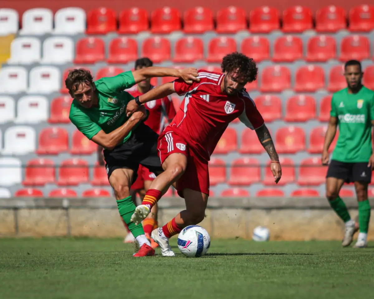 Imagem de contexto do artigo Aves SAD empata com Leça em encontro de pré-temporada