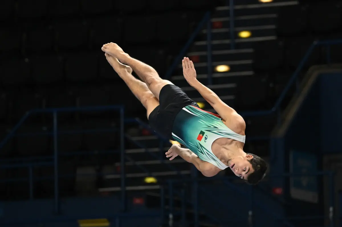 Gabriel Albuquerque (Créditos: reprodução/Federação de Ginástica de Portugal)