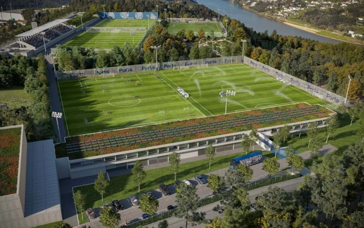 Imagem de contexto do artigo FC Porto: Villas-Boas reuniu em Gaia por causa do CAR