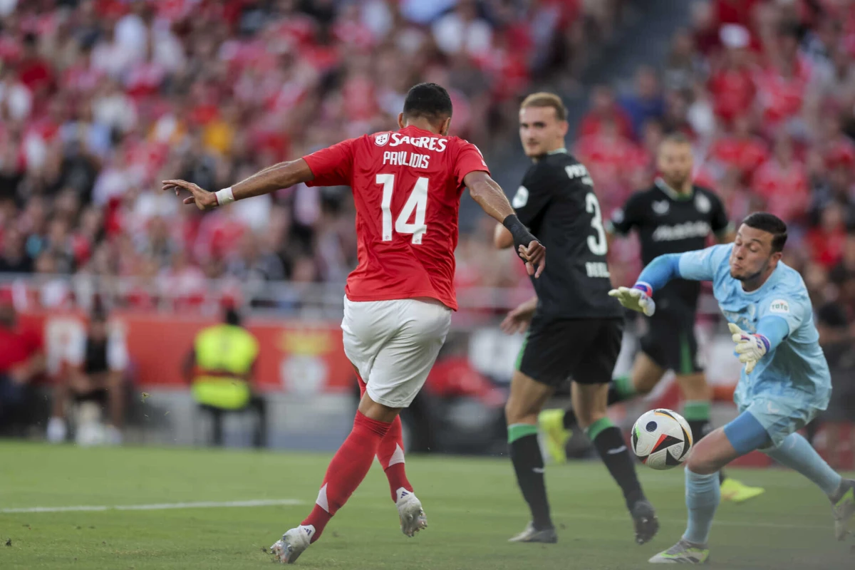 Pavlidis bisou (Créditos: Gerardo Santos/Global Imagens)