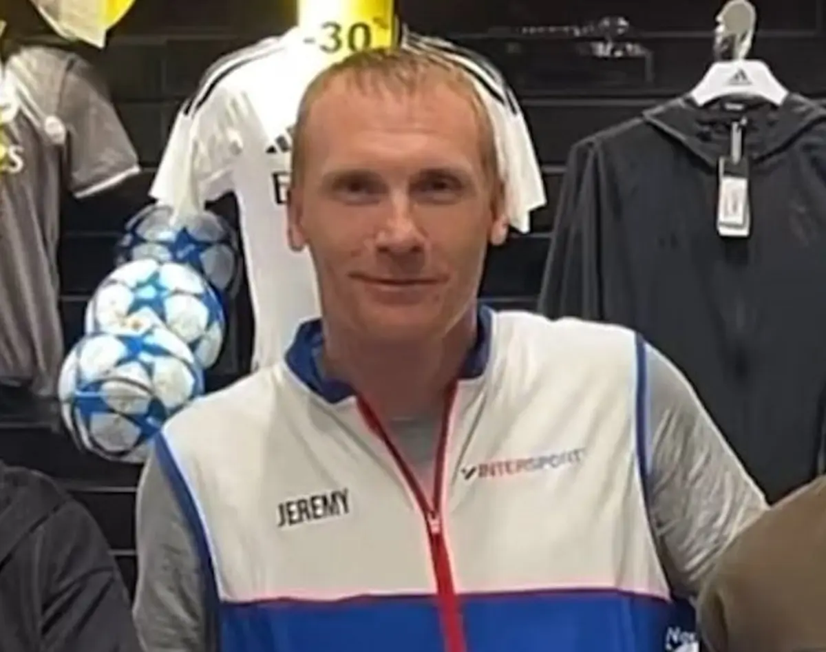 Imagem de contexto do artigo Ex-Sporting Mathieu trabalha numa loja de desporto: "Não posso falar muito sobre isso..."