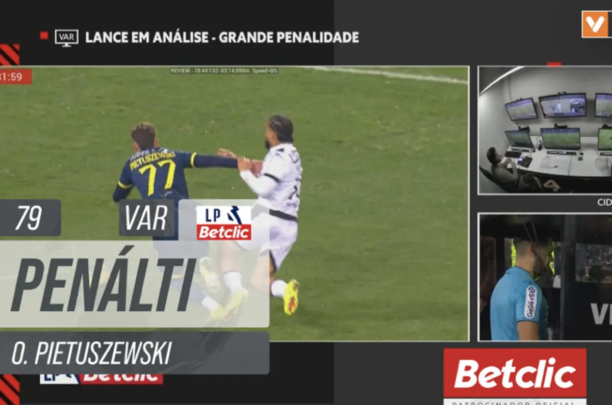 Imagem de contexto do artigo Tribunal O JOGO | Penálti de Telmo Arcanjo sobre Oskar bem assinalado?