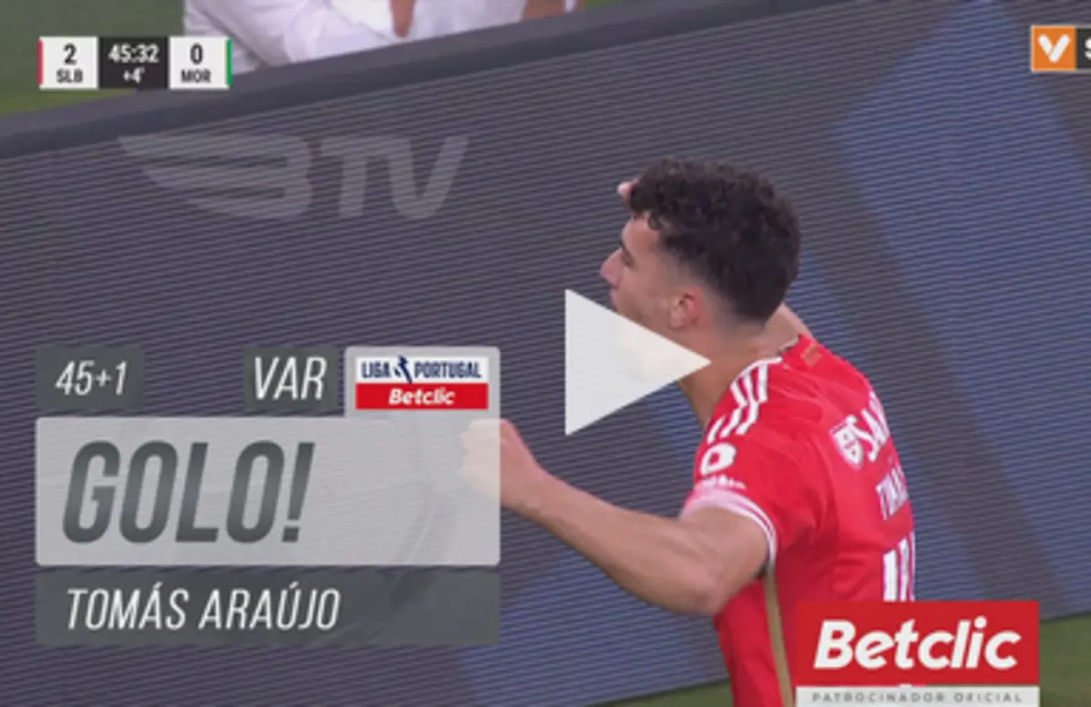 Imagem de contexto do artigo Não foi à primeira, nem à segunda, foi à terceira: veja o golo de Tomás Araújo