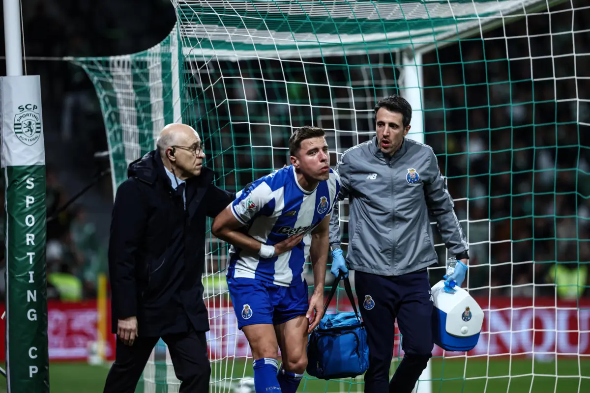 Bednarek em dificuldades