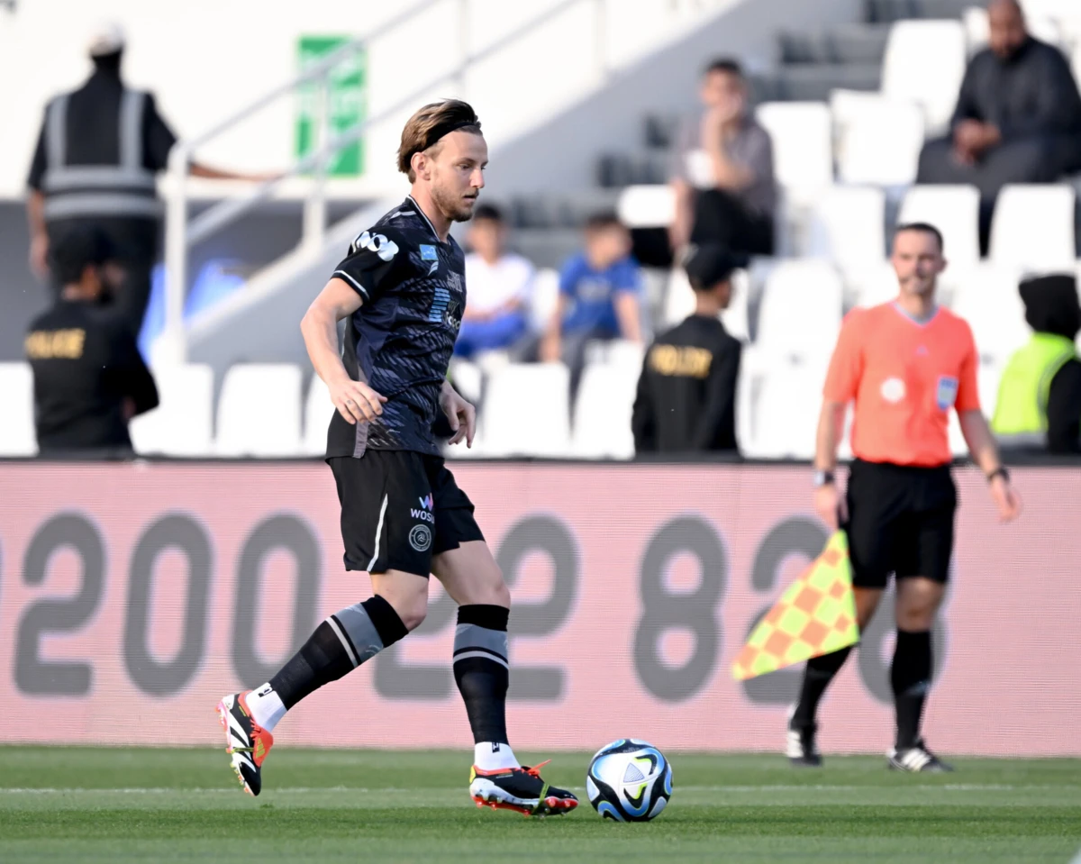 Imagem de contexto do artigo Oficial: Rakitic deixa Arábia Saudita para jogar em casa