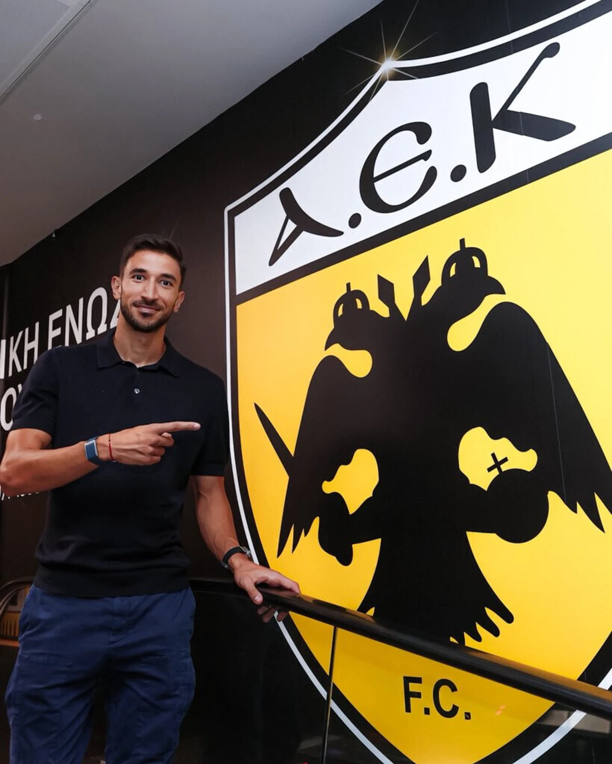 Imagem de contexto do artigo Oficial: AEK Atenas anuncia contratação de Grujic