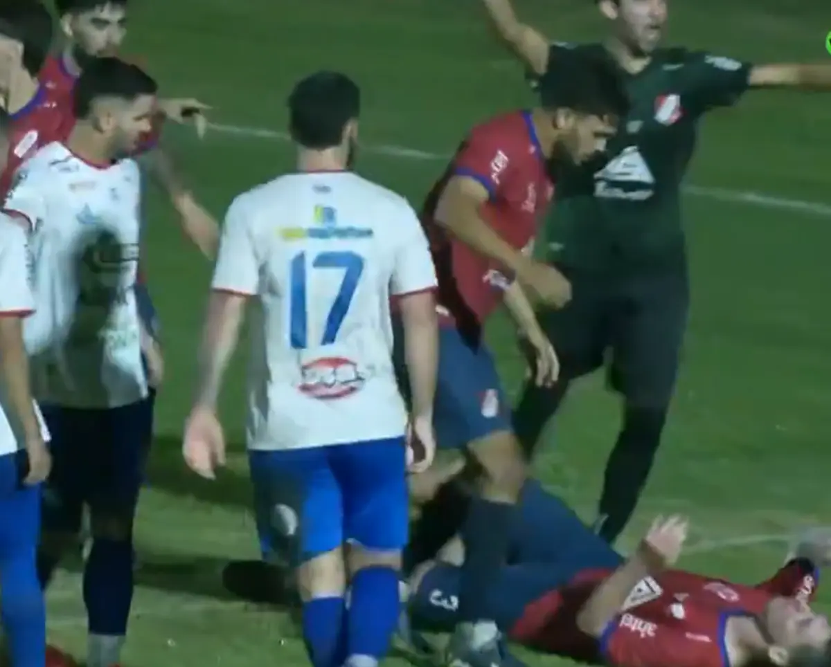 Imagem de contexto do artigo Agressão brutal em jogo no Uruguai deixou adversário KO: veja o vídeo