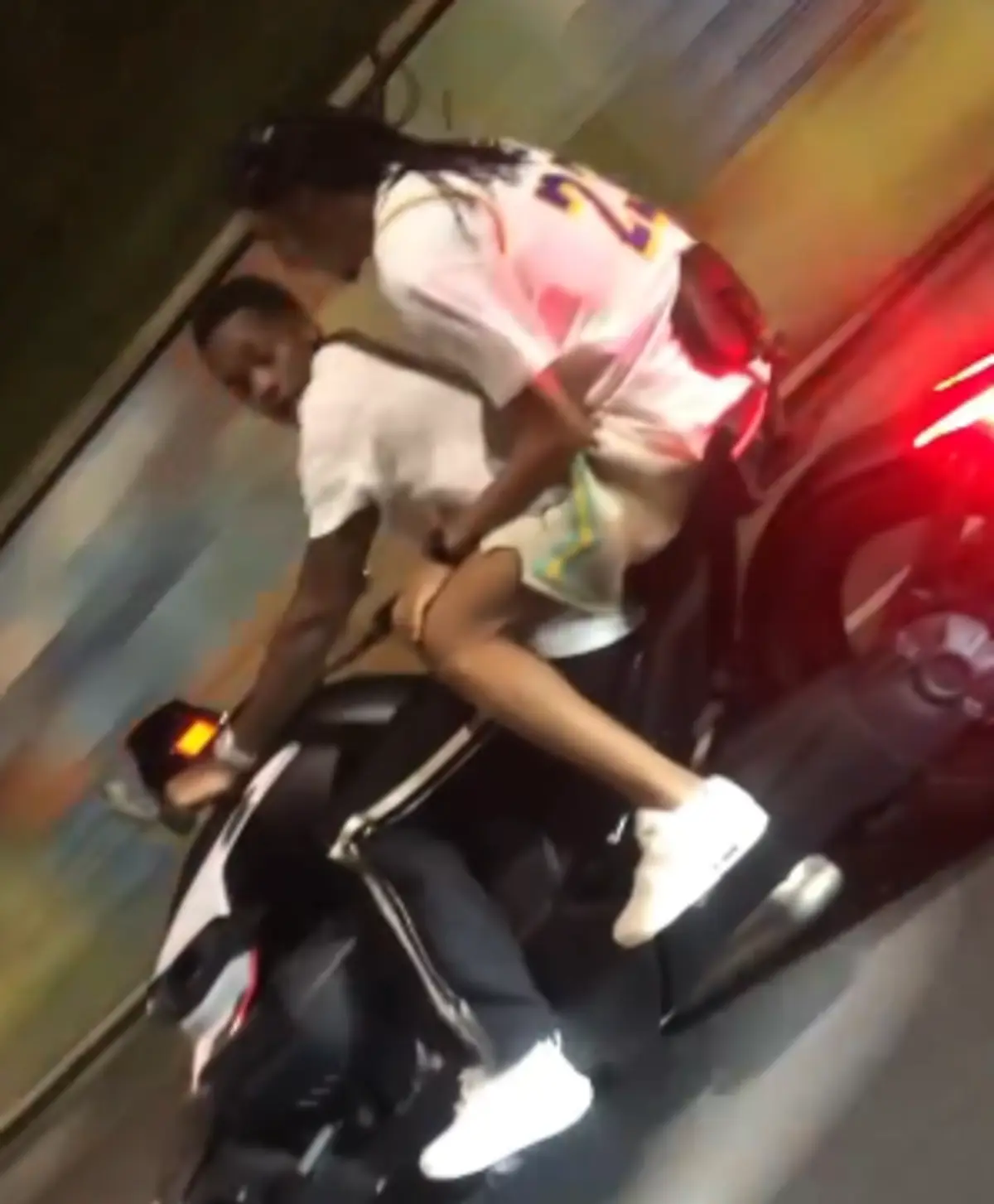 Imagem de contexto do artigo Jhon Durán, colega de Ronaldo e Otávio, acusado de irresponsabilidade por estas imagens