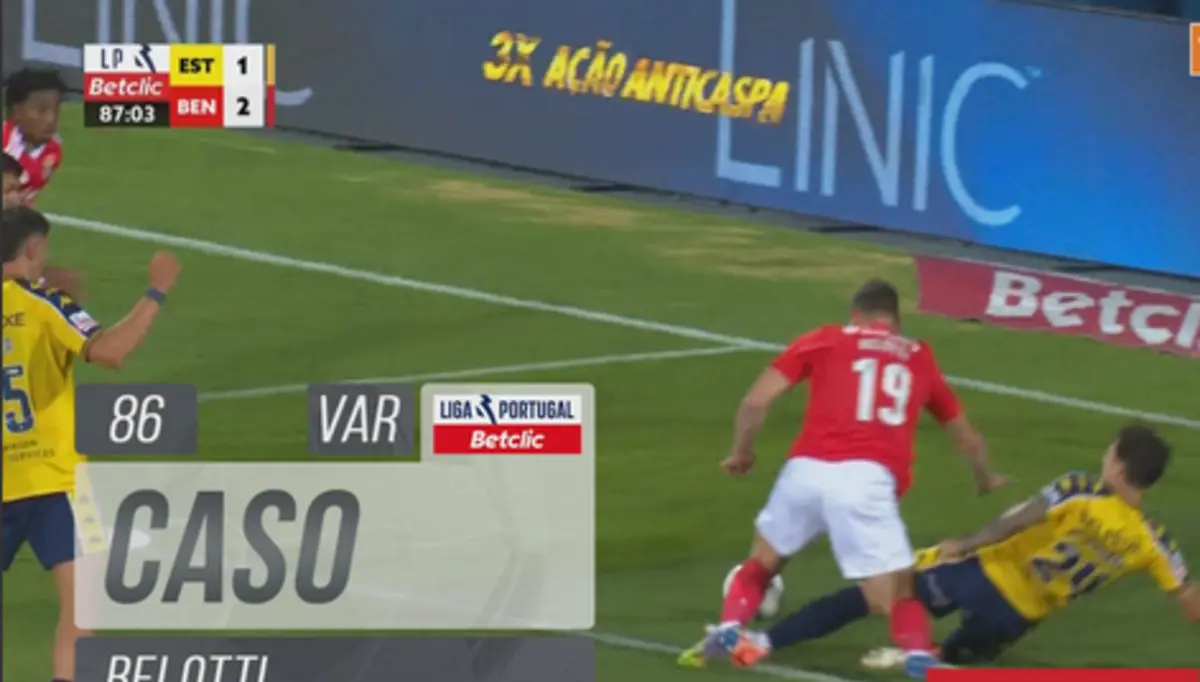 Imagem de contexto do artigo Benfica pede penálti sobre Belotti. Árbitro e VAR mandam seguir. veja aqui