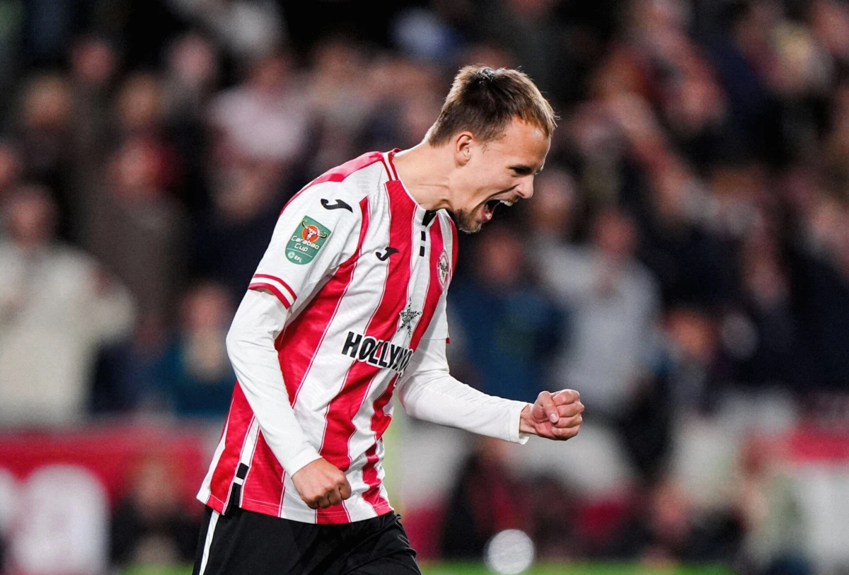 Imagem de contexto do artigo Brentford e Crystal Palace sorriem nos penáltis na Taça da Liga inglesa