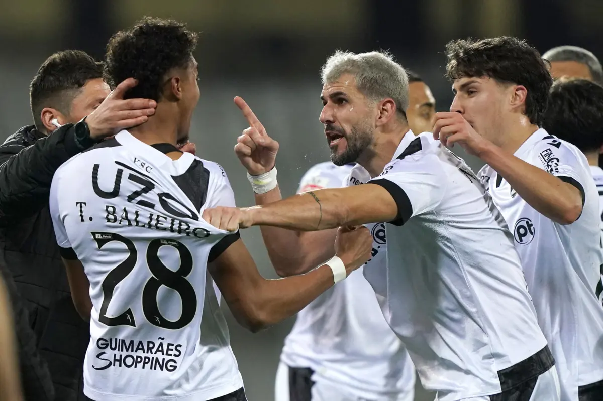 Thiago Balieiro marcou o primeiro golo do V. Guimarães frente ao Estrela da Amadora