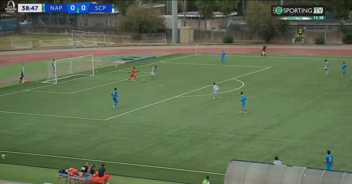 Imagem de contexto do artigo Youth League: golo do Sporting após grande erro do guarda-redes