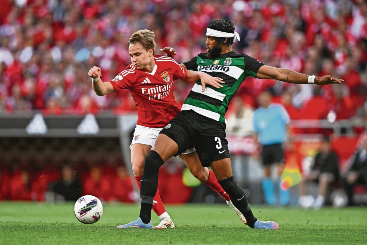 St. Juste num dérbi da época passada frente ao Benfica