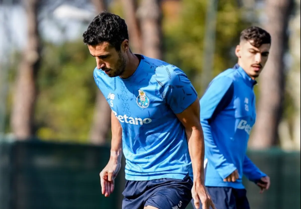 Imagem de contexto do artigo FC Porto começou a preparar clássico da Luz em Itália e com uma novidade