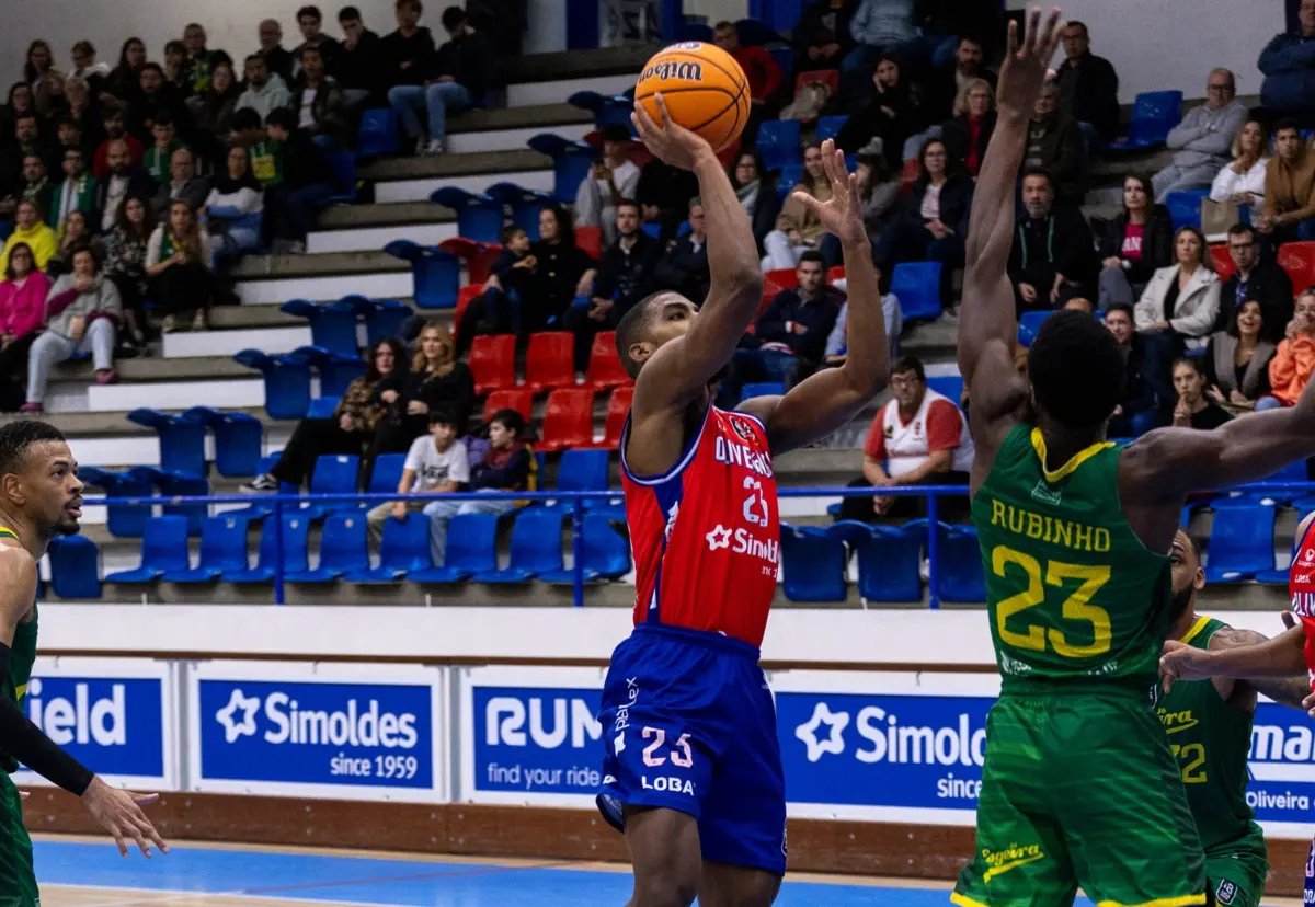 Wesley Saunders (Créditos: UD Oliveirense)