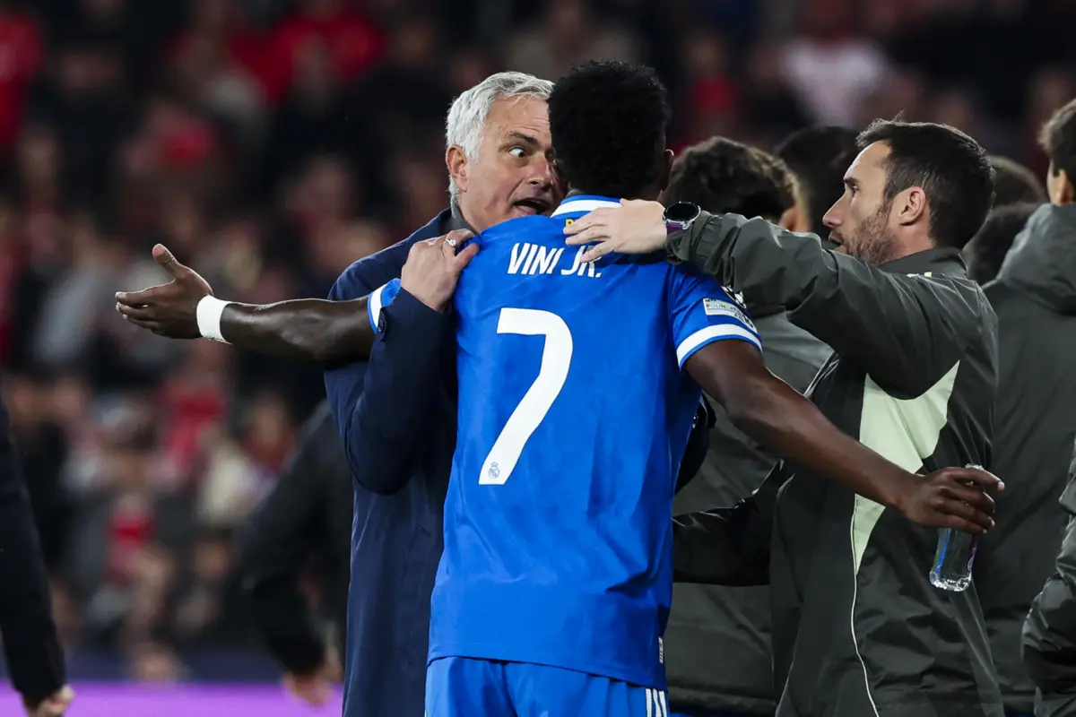 Mourinho e Vinícius Júnior