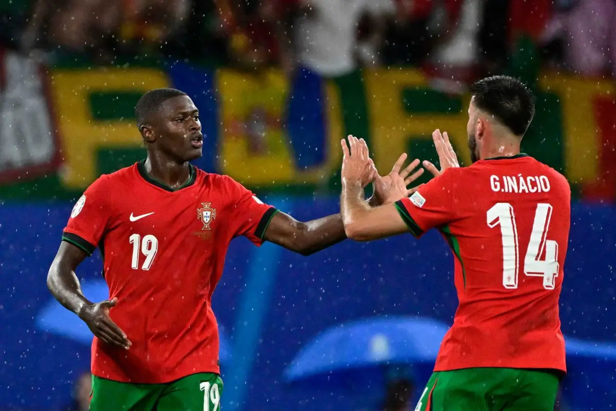 Nuno Mendes (créditos: AFP)