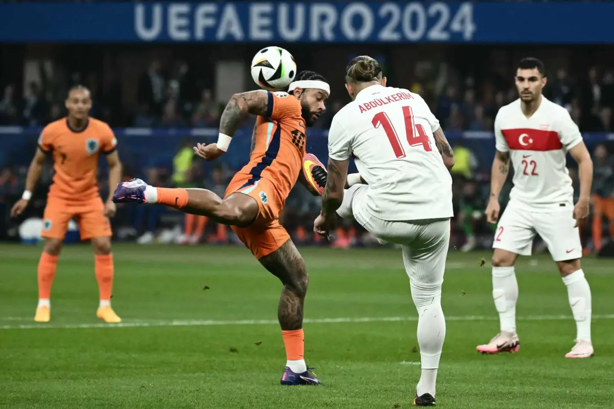 Imagem de contexto do artigo Reviravolta dos Países Baixos tiram Turquia das "meias". Recorde o jogo
