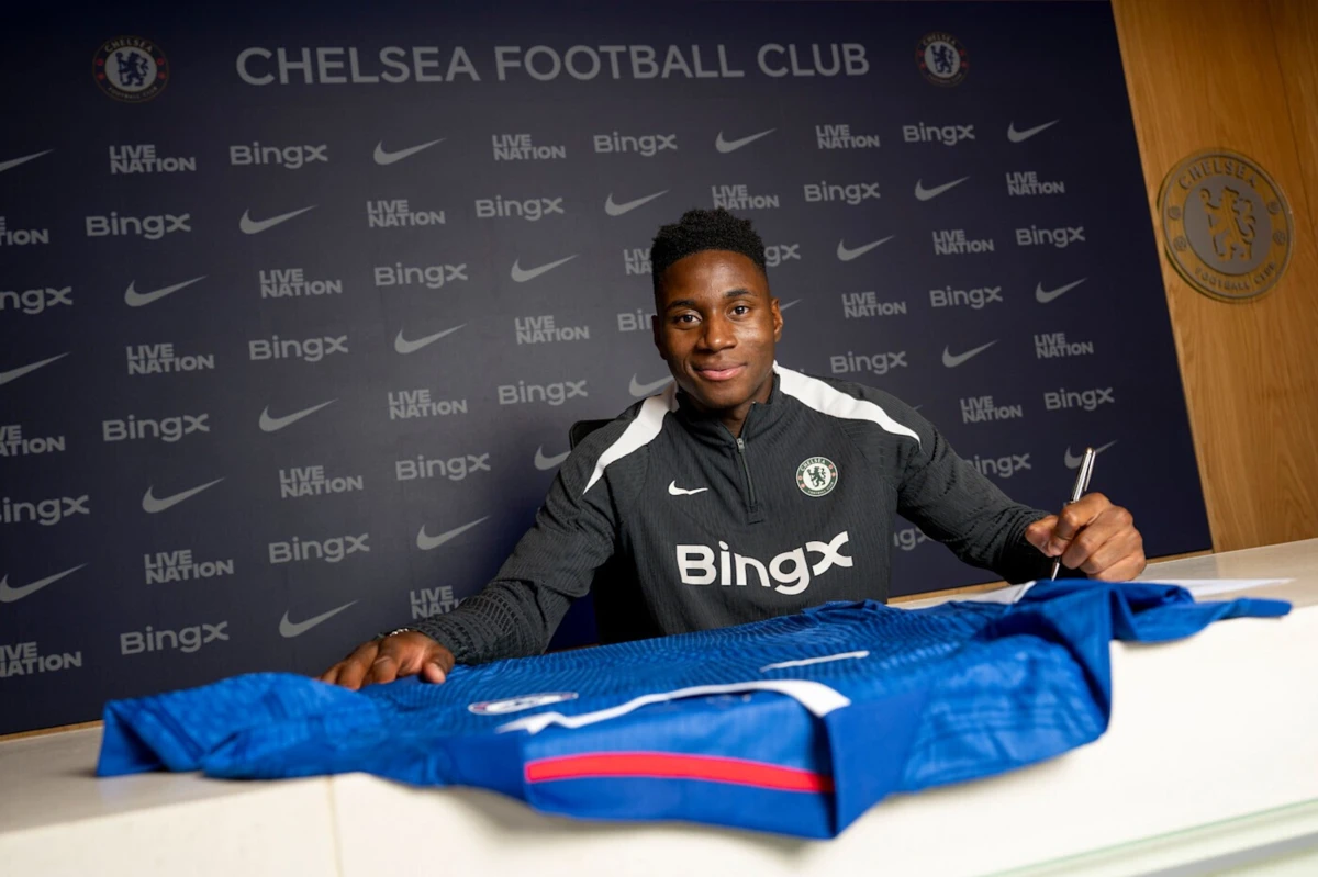 Imagem de contexto do artigo Dário Essugo: "Chelsea mostrou grande interesse em mim"