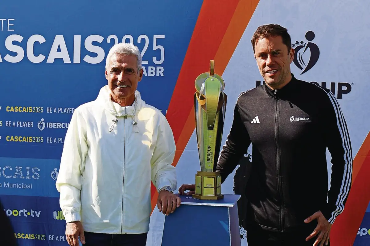 Luís Castro, padrinho do torneio, com Filipe Rodrigues, presidente da Ibercup