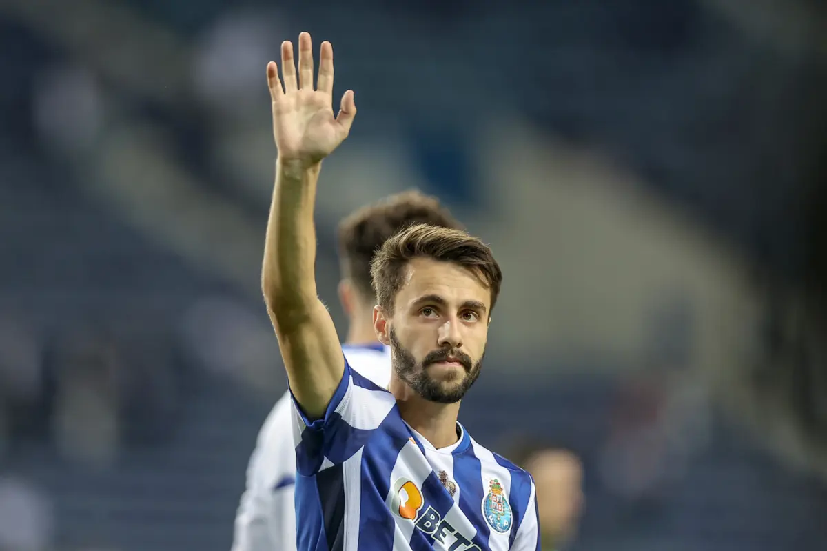 Imagem de contexto do artigo Fábio Vieira na lista: os convocados do FC Porto para o jogo na Madeira