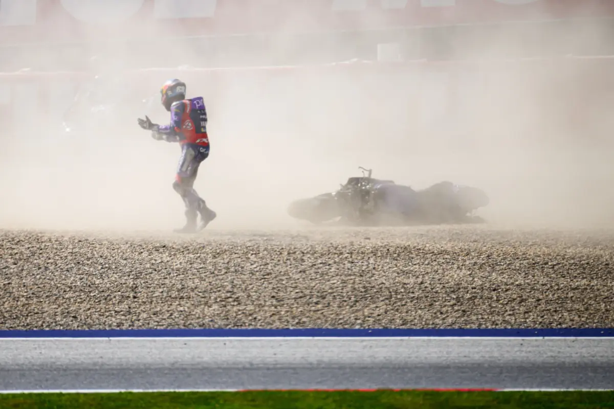 Miguel Oliveira sofreu duas quedas (créditos: AFP)